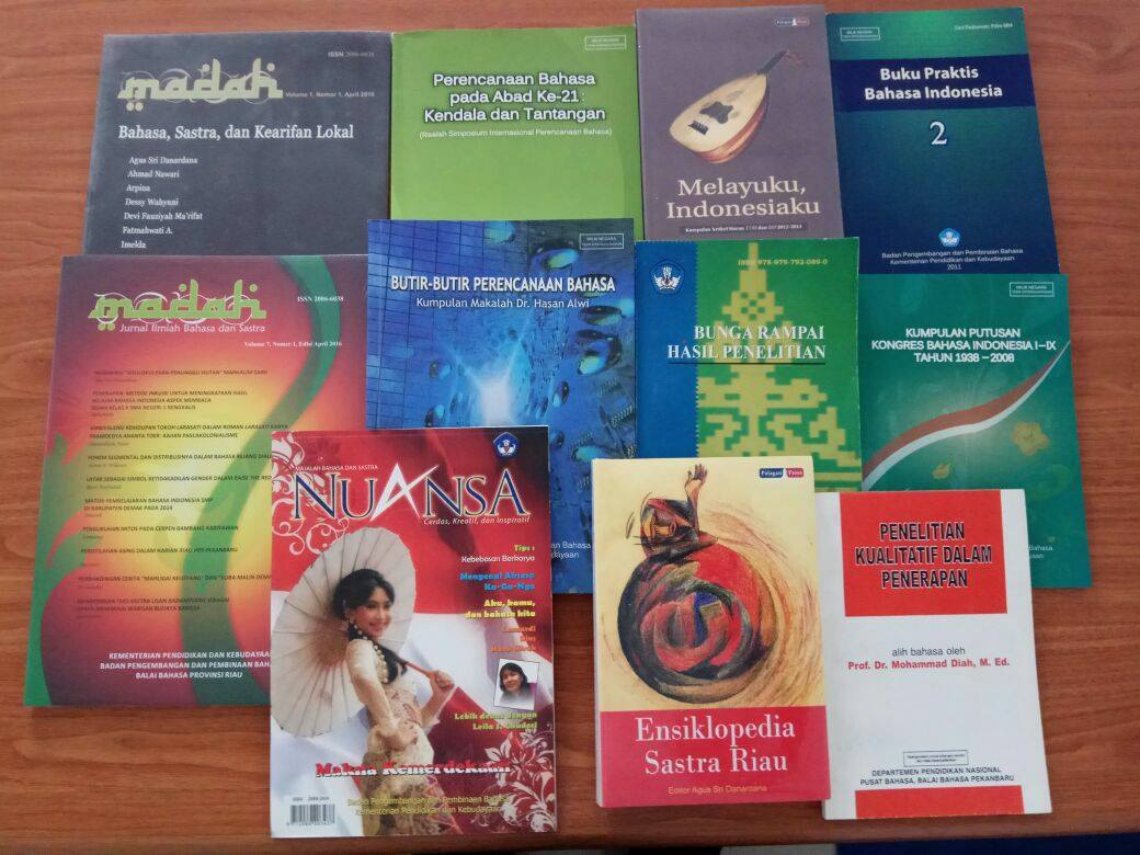 Hibah Buku Balai Bahasa